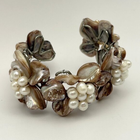 Statement Floral Cuff Bracelet Mother of Pearl Shell Pearl Bead Wire Wrap Boho - Picture 1 of 12